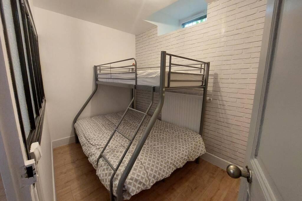 Villa Jean Julien - Les Cascades - Appartement T3 - 2 Chambres - 6 Personnes Le Mont-Dore Dış mekan fotoğraf